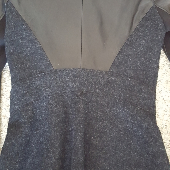 Danier leather jacket - Picture 4 of 9